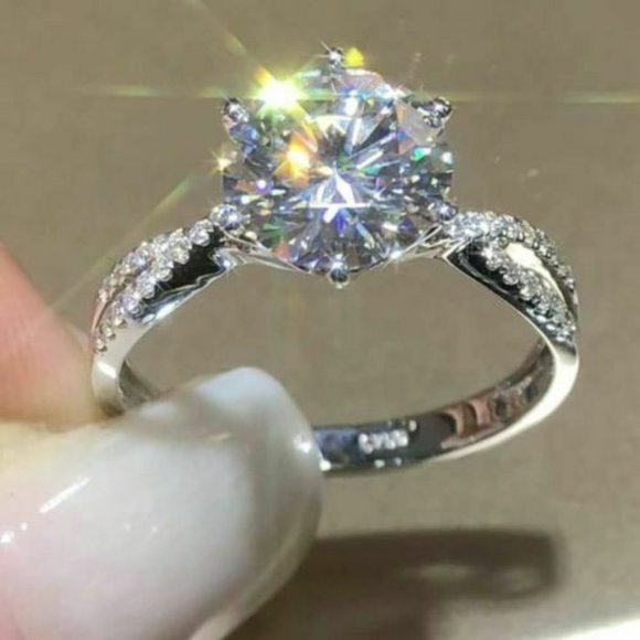 3.00 Ct Round Diamond Ring Sterling Silver Wedding Ring VVS1/D Moissanite - Picture 2 of 2